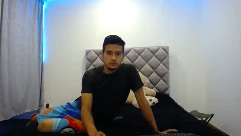 Snapshot of wade_wil chatting on 03-03-25, 11:14 wade and antonella online show from 03-03-25, 11:14