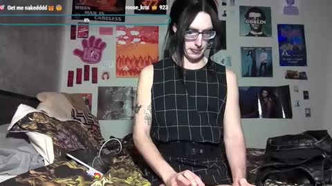 Snapshot of wahbaby chatting on 01-08-26, 04:37 marz online show from 01-08-26, 04:37