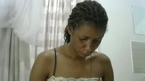 Snapshot of wakanda_goddess chatting on 03-08-25, 05:17 wakanda_goddess online show from 03-08-25, 05:17