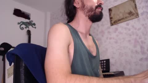 Snapshot of wake_and_bakee chatting on 05-08-26, 11:32 John online show from 05-08-26, 11:32