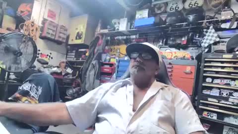 Snapshot of wakesblowinclouds chatting on 09-28-25, 12:54 wakesblowinclouds online show from 09-28-25, 12:54