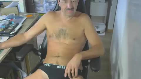 Waldo online show from 10-27-25, 10:41