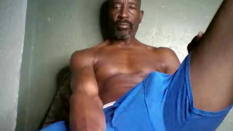 Snapshot of waleswusup chatting on 01-15-26, 11:41 Champion Lover online show from 01-15-26, 11:41