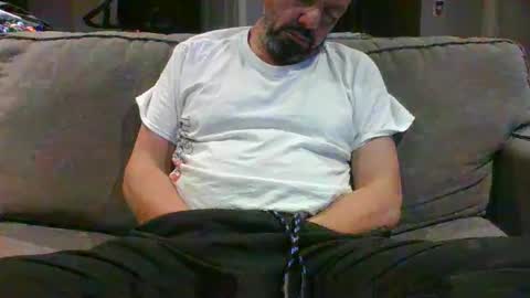 walker033 online show from 12-07-24, 07:05