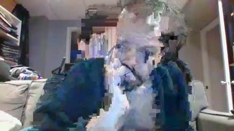 walker033 online show from 12-24-24, 11:17