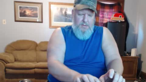 Snapshot of walkingbird chatting on 03-13-26, 09:43 walkingbird online show from 03-13-26, 09:43