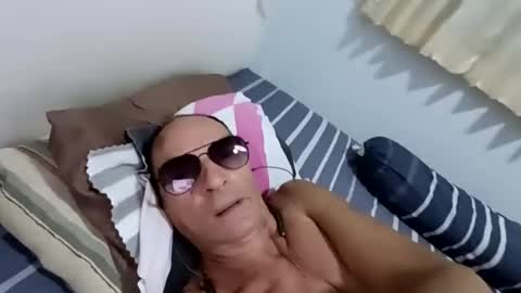 walleja online show from 09-11-25, 03:01