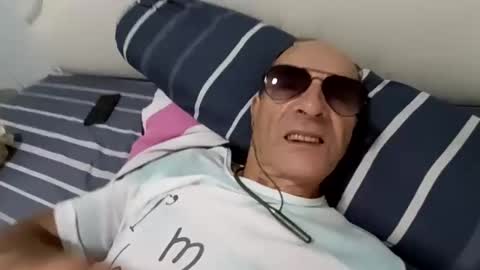 walleja online show from 09-15-25, 02:50