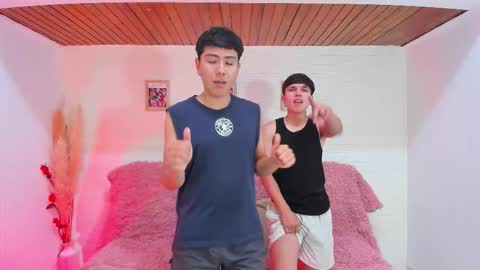 Hi  I am Venus kloy Thiago online show from 09-11-25, 02:22