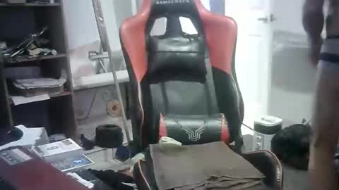 Snapshot of walo_77 chatting on 02-06-26, 06:51 walo_77 online show from 02-06-26, 06:51