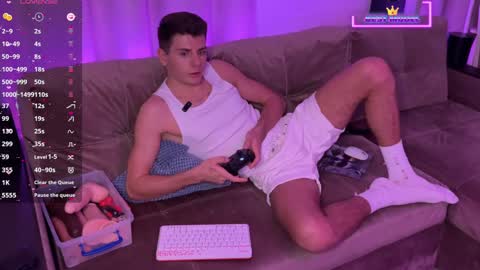 Snapshot of walt_enjoy chatting on 02-18-25, 10:36 Walt Enjoy online show from 02-18-25, 10:36