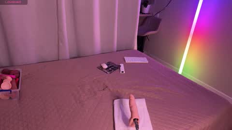 Snapshot of walt_enjoy chatting on 11-17-25, 06:24 Walt Enjoy online show from 11-17-25, 06:24