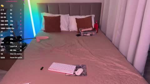 Snapshot of walt_enjoy chatting on 11-28-25, 06:10 Walt Enjoy online show from 11-28-25, 06:10