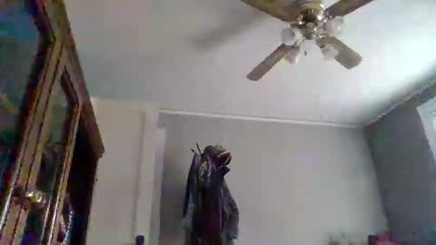 Walter online show from 11-21-25, 06:50