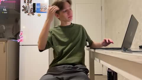 Snapshot of walterback chatting on 03-01-25, 05:38 Mark and Tom online show from 03-01-25, 05:38