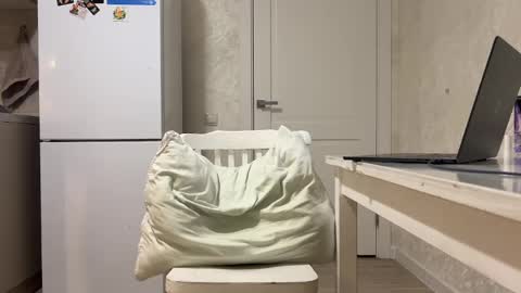 Snapshot of walterback chatting on 03-06-25, 02:41 Mark and Tom online show from 03-06-25, 02:41