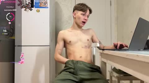 Snapshot of walterback chatting on 03-10-25, 05:18 Mark and Tom online show from 03-10-25, 05:18