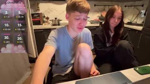 Snapshot of walterback chatting on 09-12-25, 06:08 Mark and Tom online show from 09-12-25, 06:08