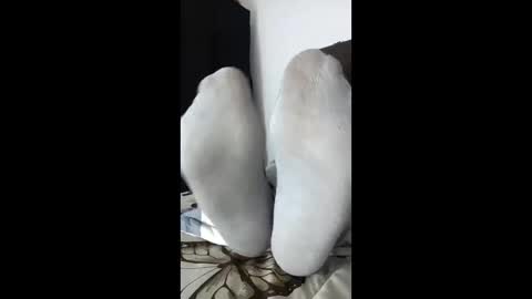 Snapshot of waltherfeet_ chatting on 04-11-26, 02:10 WaltherFeet online show from 04-11-26, 02:10