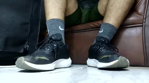 Snapshot of waltherfeet_ chatting on 05-21-26, 01:56 WaltherFeet online show from 05-21-26, 01:56