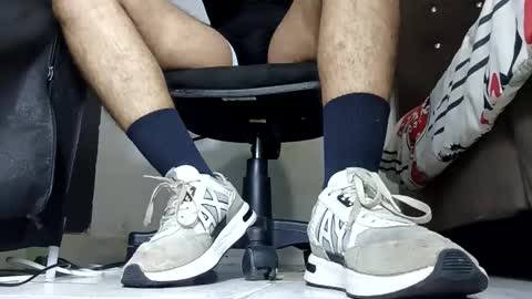 Snapshot of waltherfeet_ chatting on 05-27-26, 01:57 WaltherFeet online show from 05-27-26, 01:57