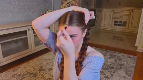 hello guys im Lilian online show from 09-13-25, 03:17