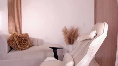 Wanda online show from 02-19-25, 05:16