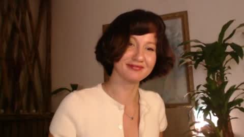 Snapshot of wanderwhitch chatting on 06-11-26, 02:53 Miya online show from 06-11-26, 02:53