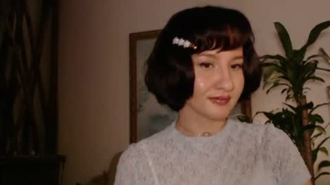 Snapshot of wanderwhitch chatting on 06-18-26, 02:43 Miya online show from 06-18-26, 02:43