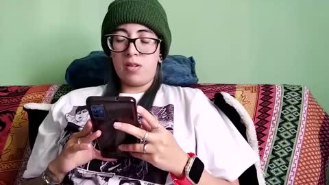 Snapshot of waningrosee chatting on 01-19-25, 07:47 Waningrose Lu online show from 01-19-25, 07:47