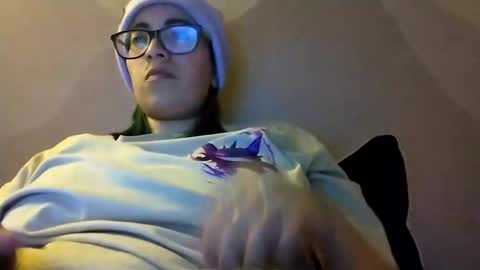 Snapshot of waningrosee chatting on 03-04-25, 11:32 Waningrose Lu online show from 03-04-25, 11:32