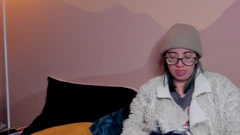 Snapshot of waningrosee chatting on 03-08-25, 02:55 Waningrose Lu online show from 03-08-25, 02:55