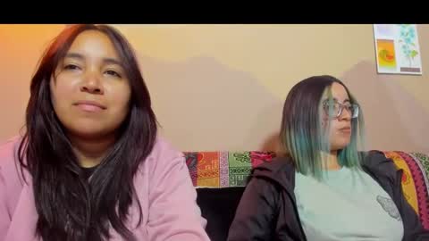 Snapshot of waningrosee chatting on 09-23-25, 09:40 Waningrose Lu online show from 09-23-25, 09:40