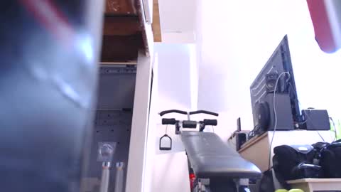 Snapshot of wankingnoah1234 chatting on 05-18-26, 03:18 edging noah loves to wank online show from 05-18-26, 03:18
