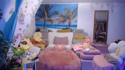 Snapshot of wannafeelitall chatting on 10-16-25, 05:03 Emilia inst  online show from 10-16-25, 05:03