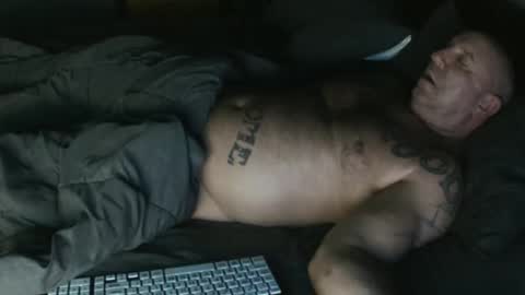 inittogetitin online show from 12-19-25, 03:30