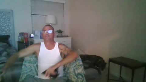 Snapshot of wantmymantofukme chatting on 09-18-25, 07:43 wantmymantofukme online show from 09-18-25, 07:43