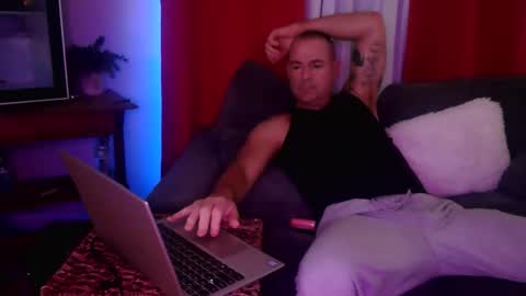 wantmymantofukme online show from 11-27-25, 05:37