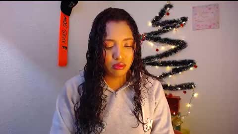 Snapshot of warisgoddes chatting on 11-24-25, 04:12 EMILY online show from 11-24-25, 04:12