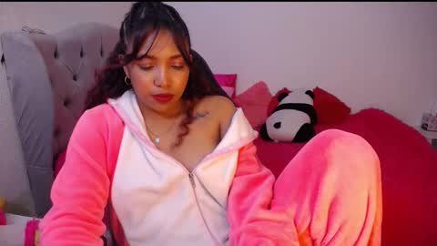 EMILY online show from 03-10-26, 05:34