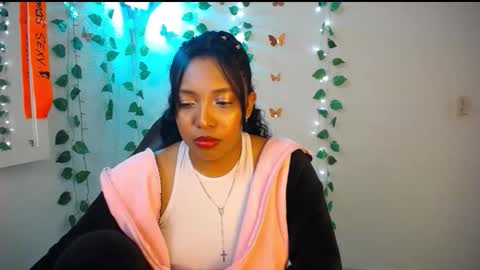 Snapshot of warisgoddes chatting on 05-07-26, 07:03 EMILY online show from 05-07-26, 07:03