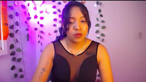 Snapshot of warisgoddes chatting on 06-02-26, 10:17 EMILY online show from 06-02-26, 10:17