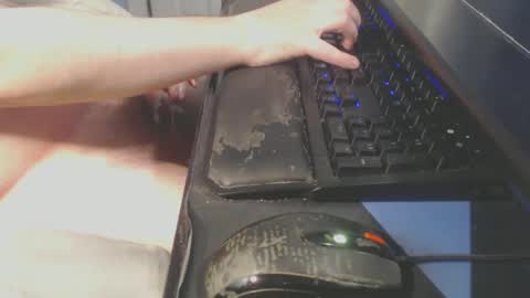 Snapshot of warking77 chatting on 10-09-25, 12:30 Jerry online show from 10-09-25, 12:30