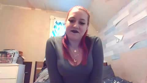 Snapshot of warwhore24 chatting on 12-27-24, 05:16 warwhore24 online show from 12-27-24, 05:16