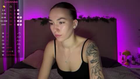 Snapshot of watergirl_ chatting on 01-13-26, 10:20 Im saving up for a new car help me online show from 01-13-26, 10:20