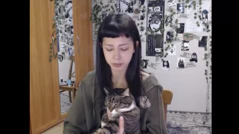 Mina online show from 10-16-25, 01:12