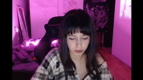 Mina online show from 07-20-26, 12:03