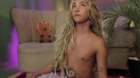 Snapshot of wayuu_goddess chatting on 01-08-25, 06:41 Wayuu Goddess 3 online show from 01-08-25, 06:41