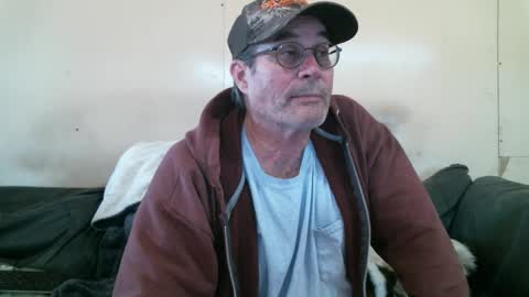 Snapshot of wbfarm chatting on 02-15-26, 11:12 WB Farm online show from 02-15-26, 11:12