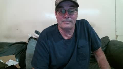 Snapshot of wbfarm chatting on 03-12-26, 01:56 WB Farm online show from 03-12-26, 01:56